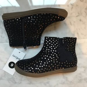 NWT! Kalyssa Star Bunny Boots